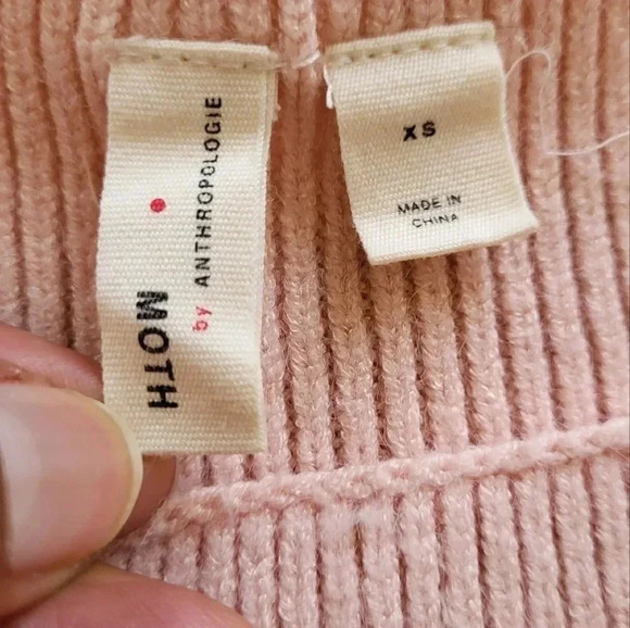 Anthropologie Moth Off Shoulder Super Soft Pink Sweater(XS) - Picture 7 of 11